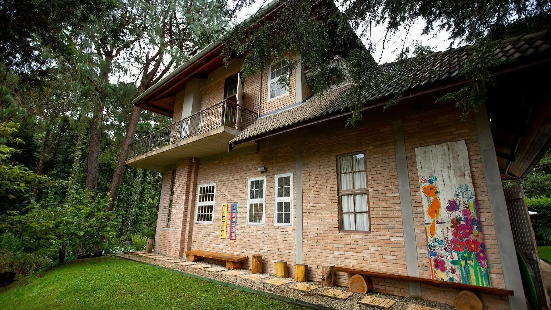 Ferienhaus Design Home By The Lodges Campos do Jordão