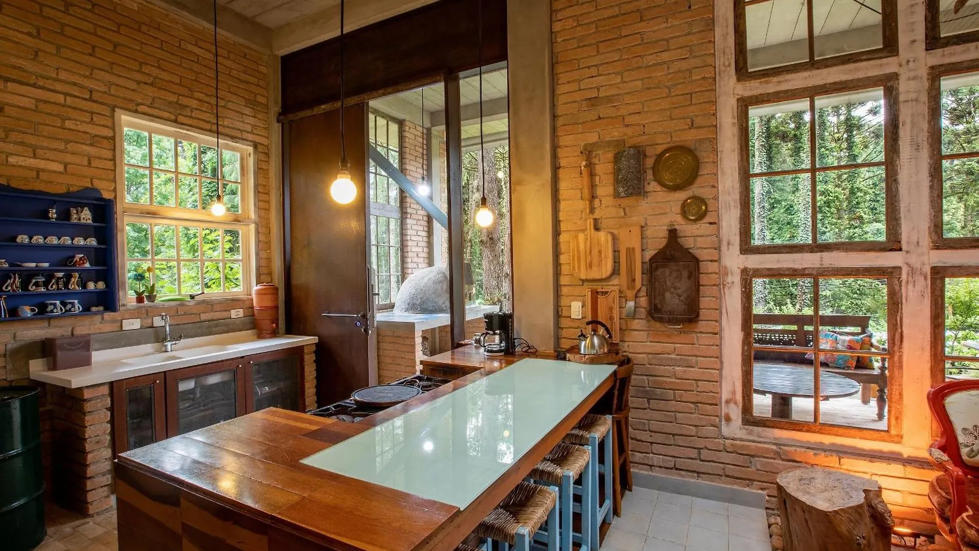 Design Home By The Lodges Campos do Jordão Ferienhaus